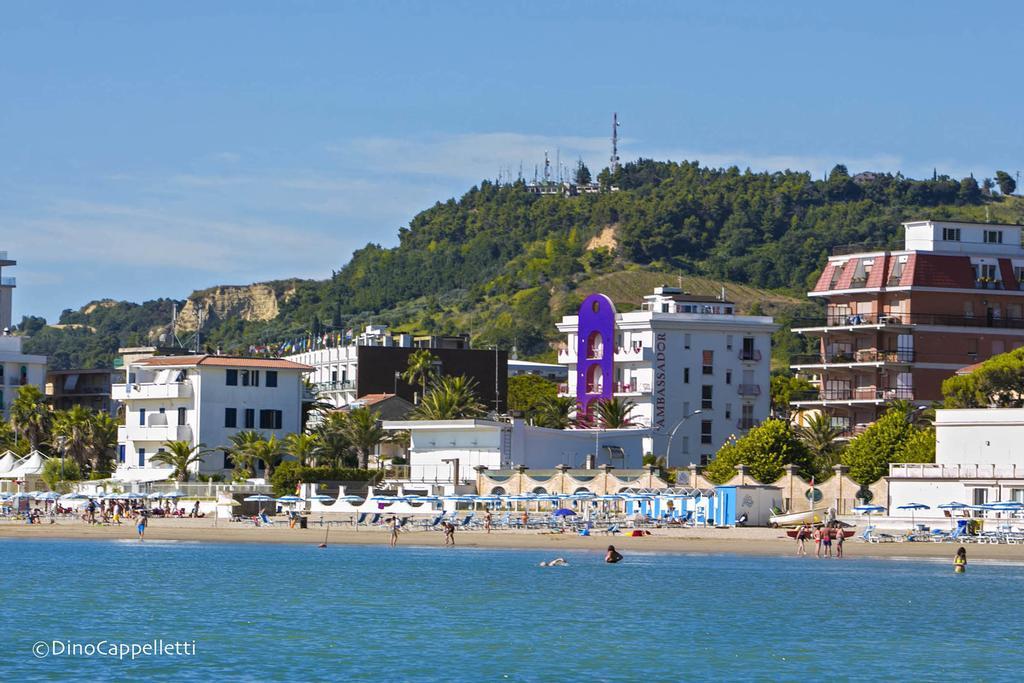 Hotel Ambassador Гроттамаре Экстерьер фото