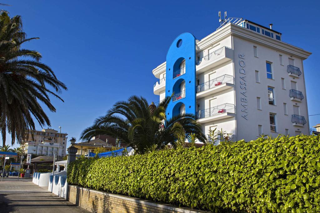 Hotel Ambassador Гроттамаре Экстерьер фото